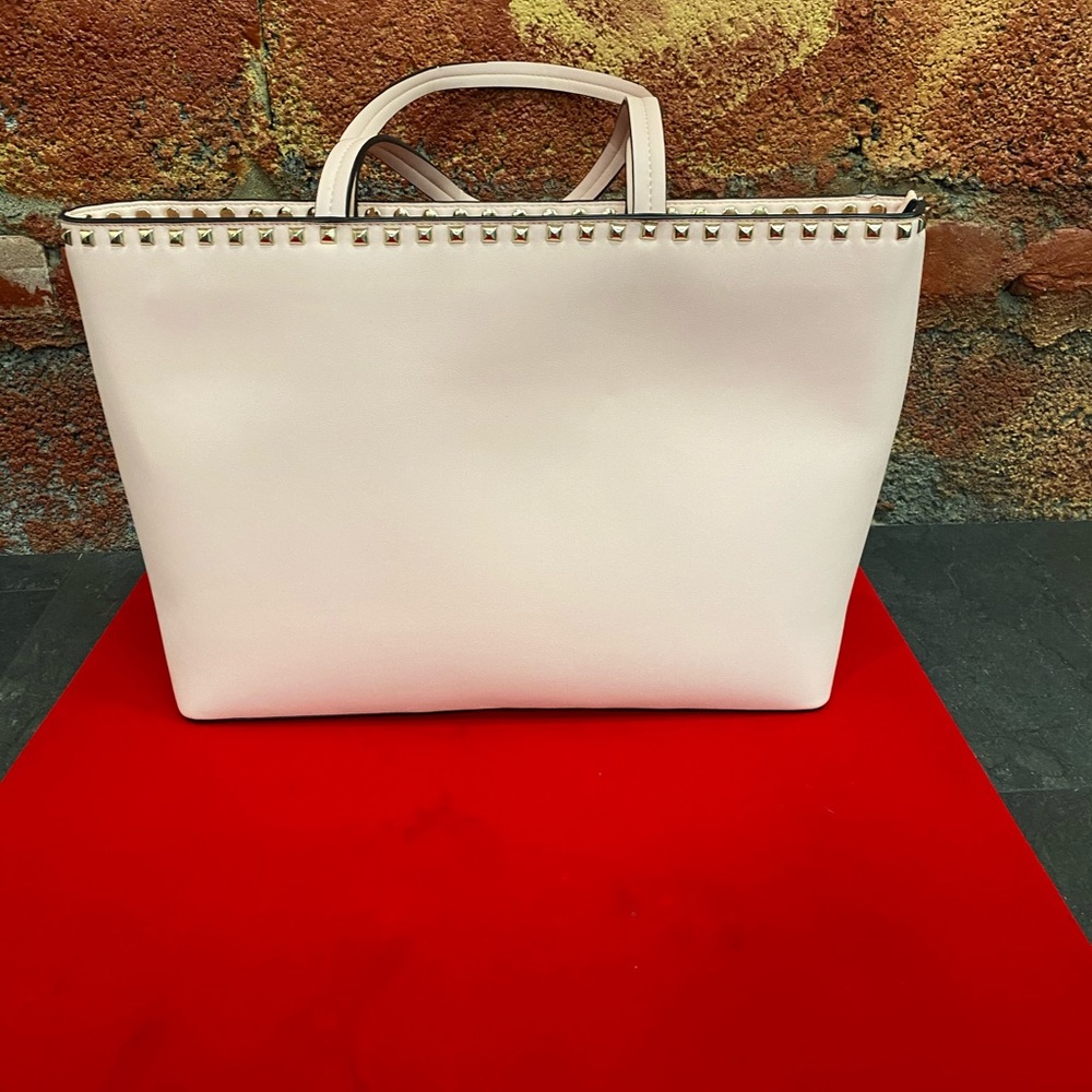 💕 PINK STUDDED BAG